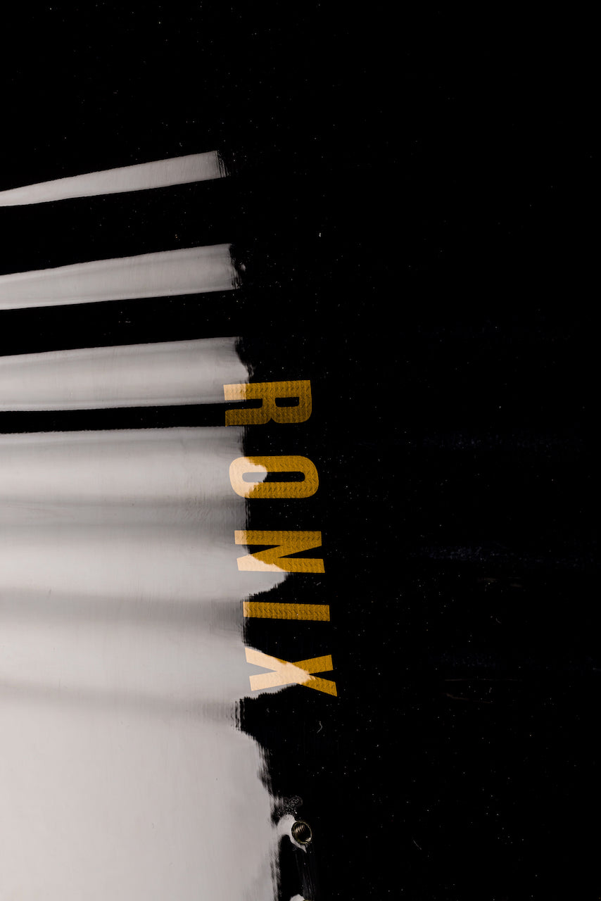 2023 Ronix Kinetik Project - Springbox 2 - Black / Natural / Gold