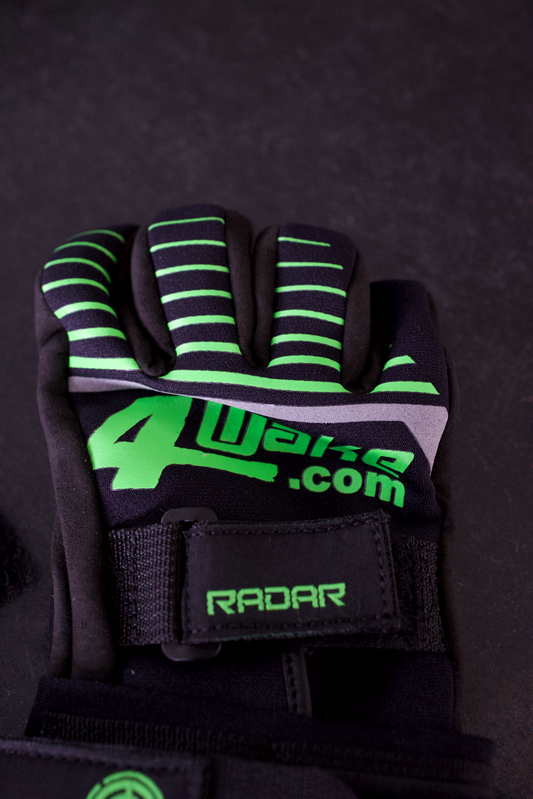 4Wake Glove Black/Green